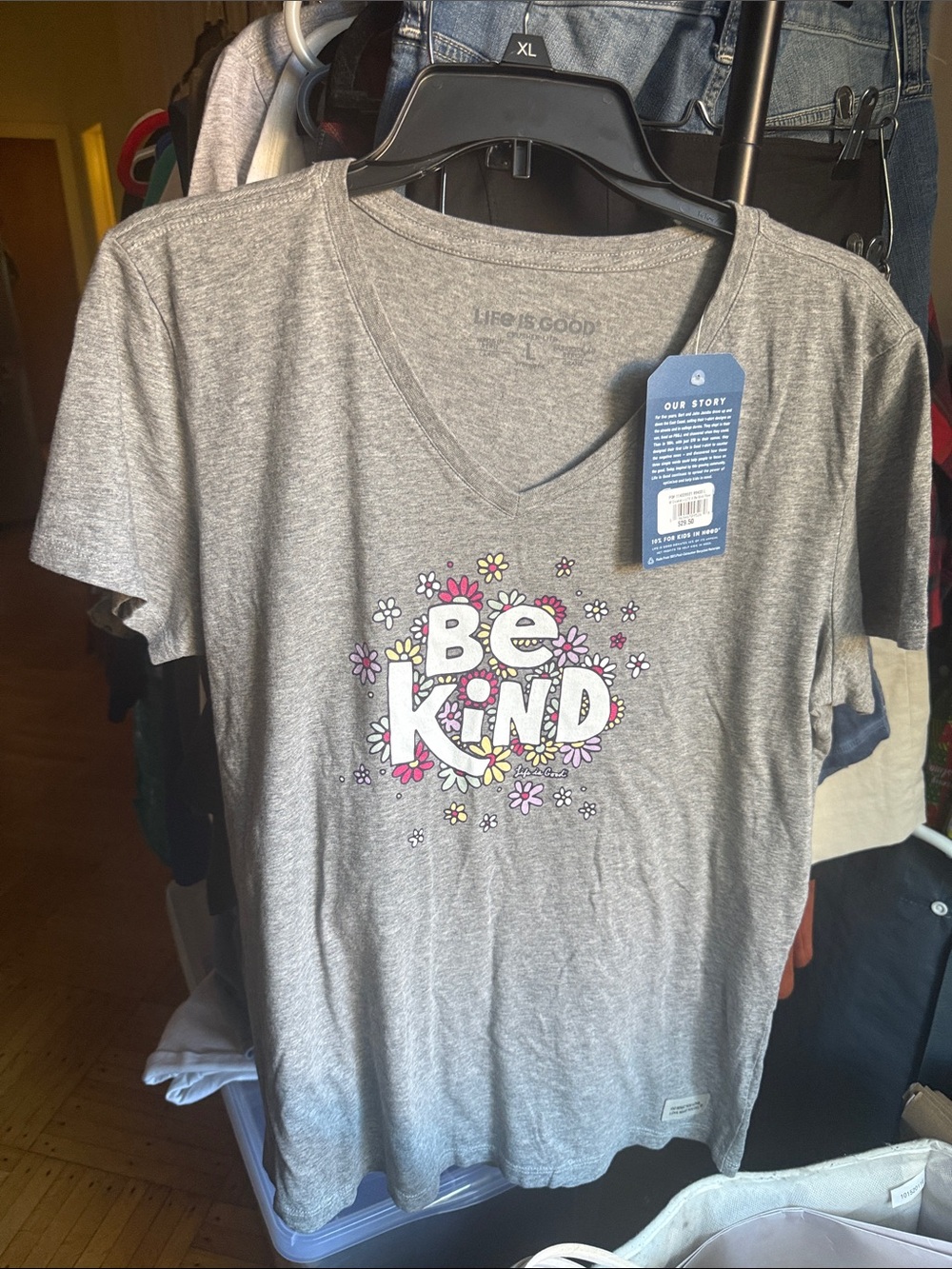 Life Is Good Kids Gray V-Neck 'Be Kind' Floral Tee